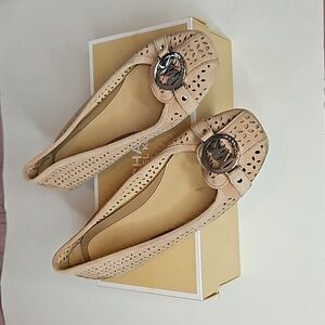 Michael Kors Fulton Moccasin suede perforated beige flats size 9.5